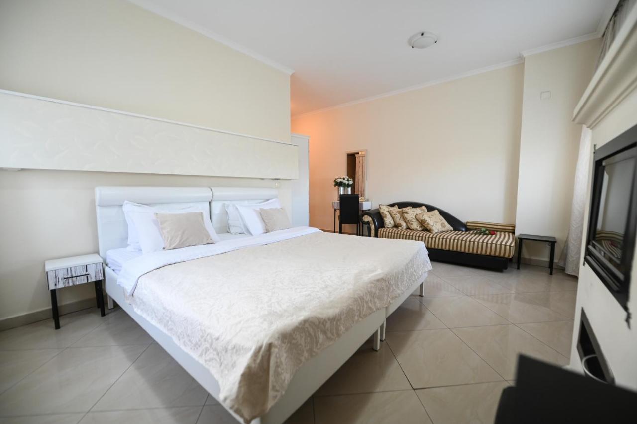 Garni Hotel Dash Novi Sad Eksteriør bilde