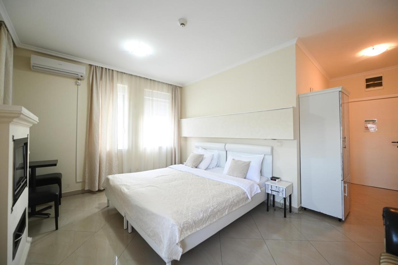 Garni Hotel Dash Novi Sad Eksteriør bilde