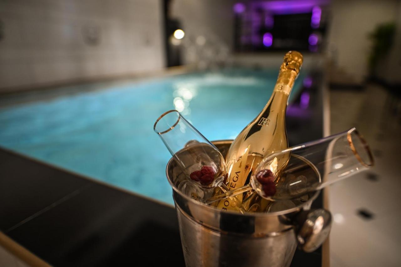 Garni Hotel Dash Novi Sad Eksteriør bilde