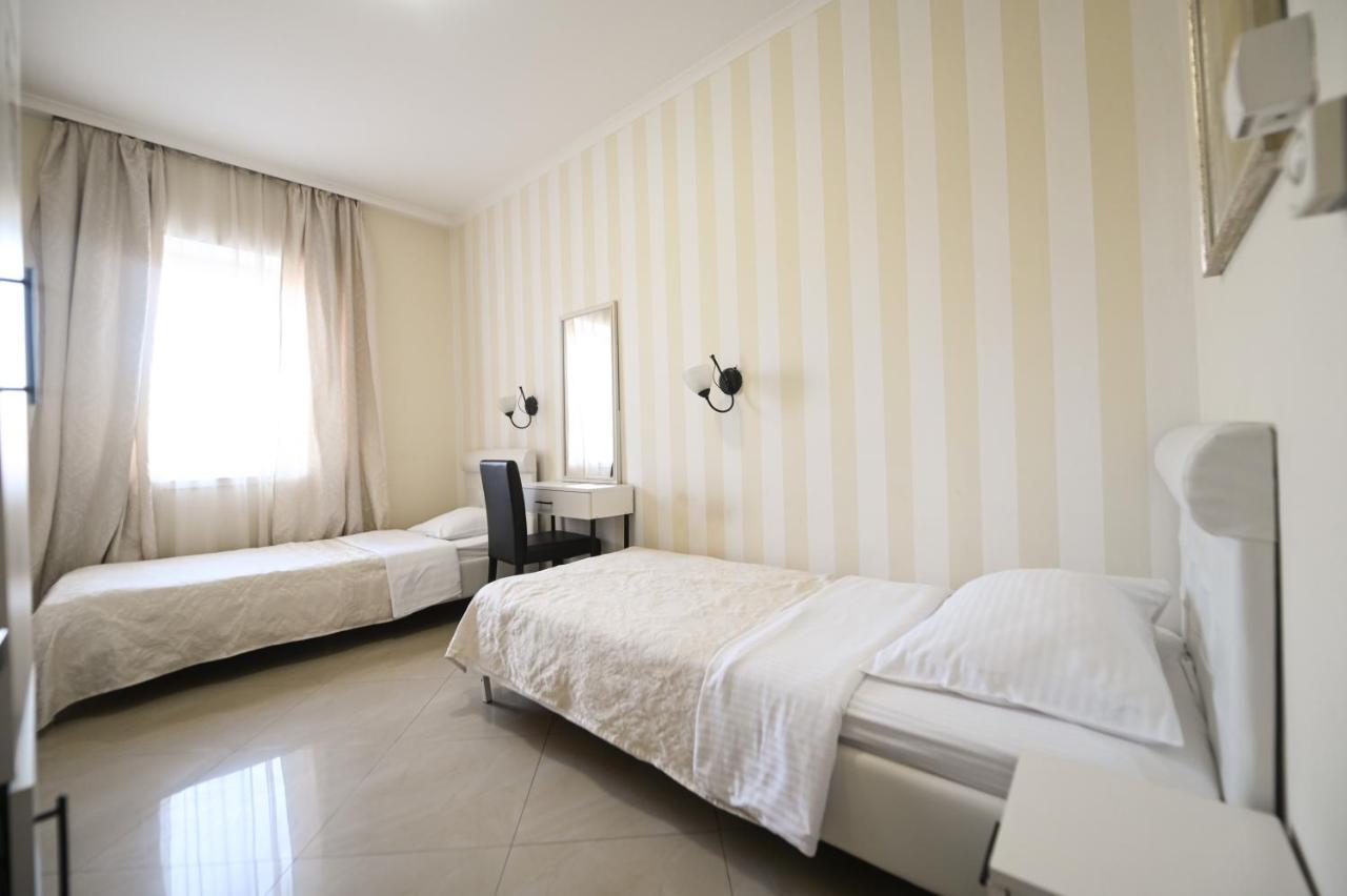 Garni Hotel Dash Novi Sad Eksteriør bilde