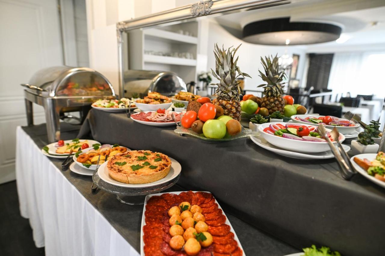 Garni Hotel Dash Novi Sad Eksteriør bilde